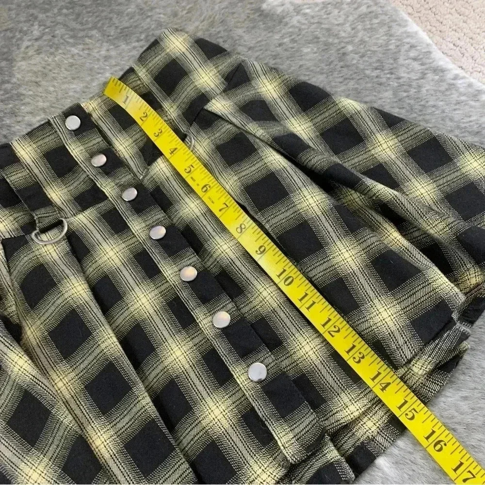 Hot Topic Plaid Pleated Skirt - Picture 9 of 10